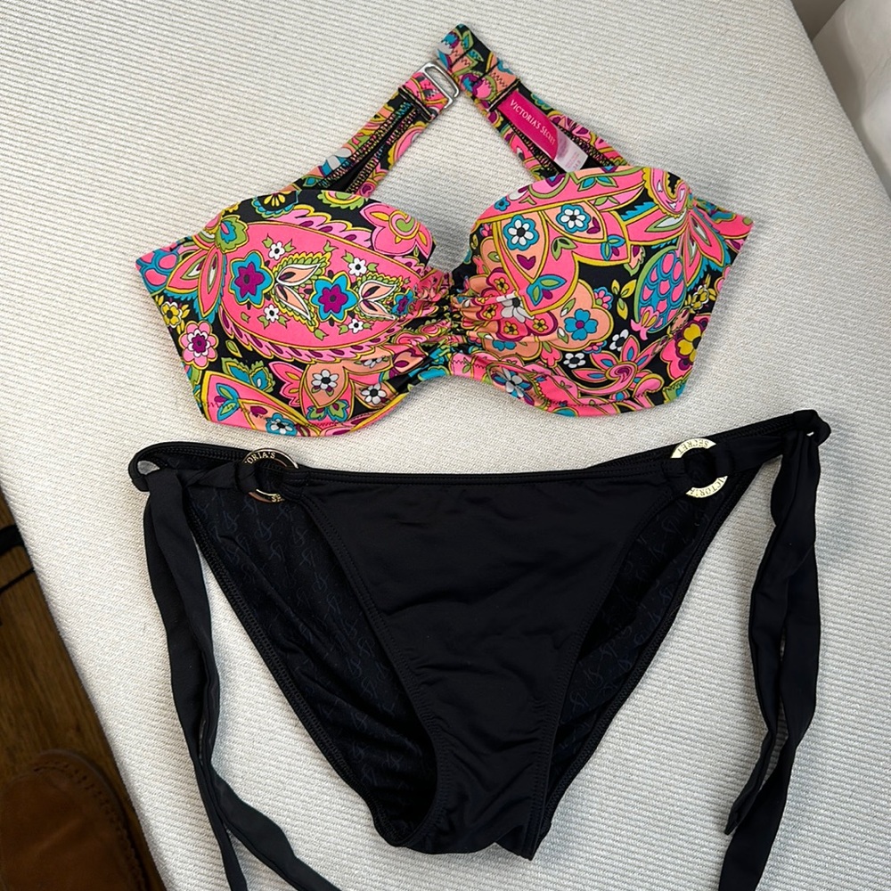 Victoria’s Secret Swimsuit (bundle) - top 34B, bottom S